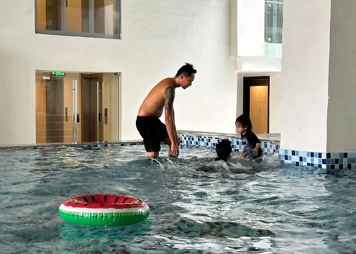 Apartamento Spacious Near Of Dreams, Airport, Moa, Okada, Ayala Malls, And Solaire Casino With Free 5 Pool Access