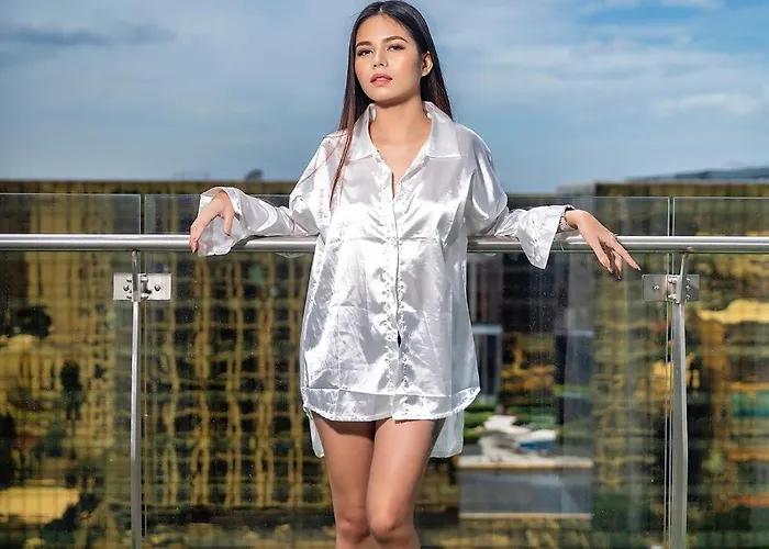 Spacious Near Of Dreams, Airport, Moa, Okada, Ayala Malls, And Solaire Casino With Free 5 Pool Access Apartamento *