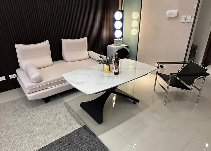 Spacious Near Of Dreams, Airport, Moa, Okada, Ayala Malls, And Solaire Casino With Free 5 Pool Access Apartamento