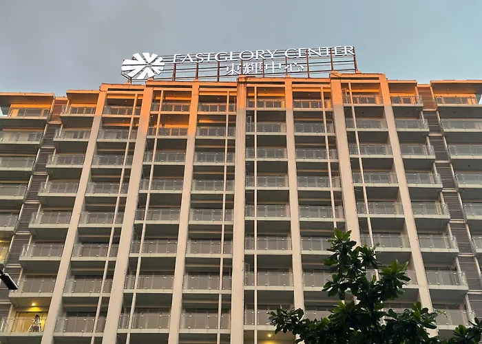 Spacious Near Of Dreams, Airport, Moa, Okada, Ayala Malls, And Solaire Casino With Free 5 Pool Access * Manila