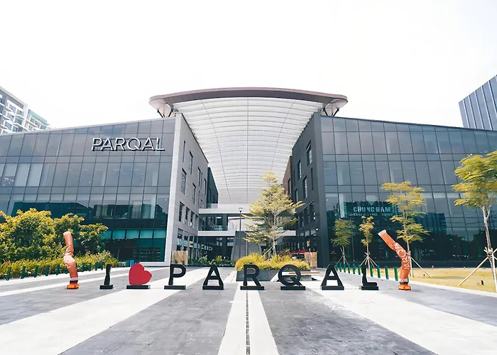 Spacious Near Of Dreams, Airport, Moa, Okada, Ayala Malls, And Solaire Casino With Free 5 Pool Access *