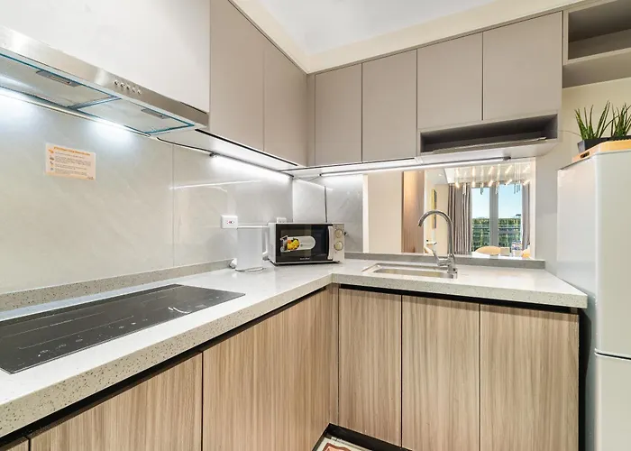 Spacious Near Of Dreams, Airport, Moa, Okada, Ayala Malls, And Solaire Casino With Free 5 Pool Access Apartamento Manila